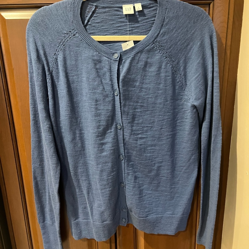 GAP women’s Classic Blue Cardigan